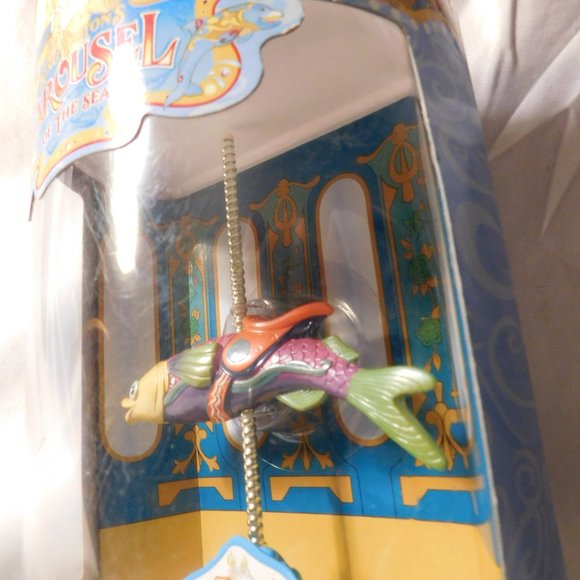 Disney CALIFORNIA ADVENTURE King Triton's Carousel of the Sea Figurine - Picture 7 of 8